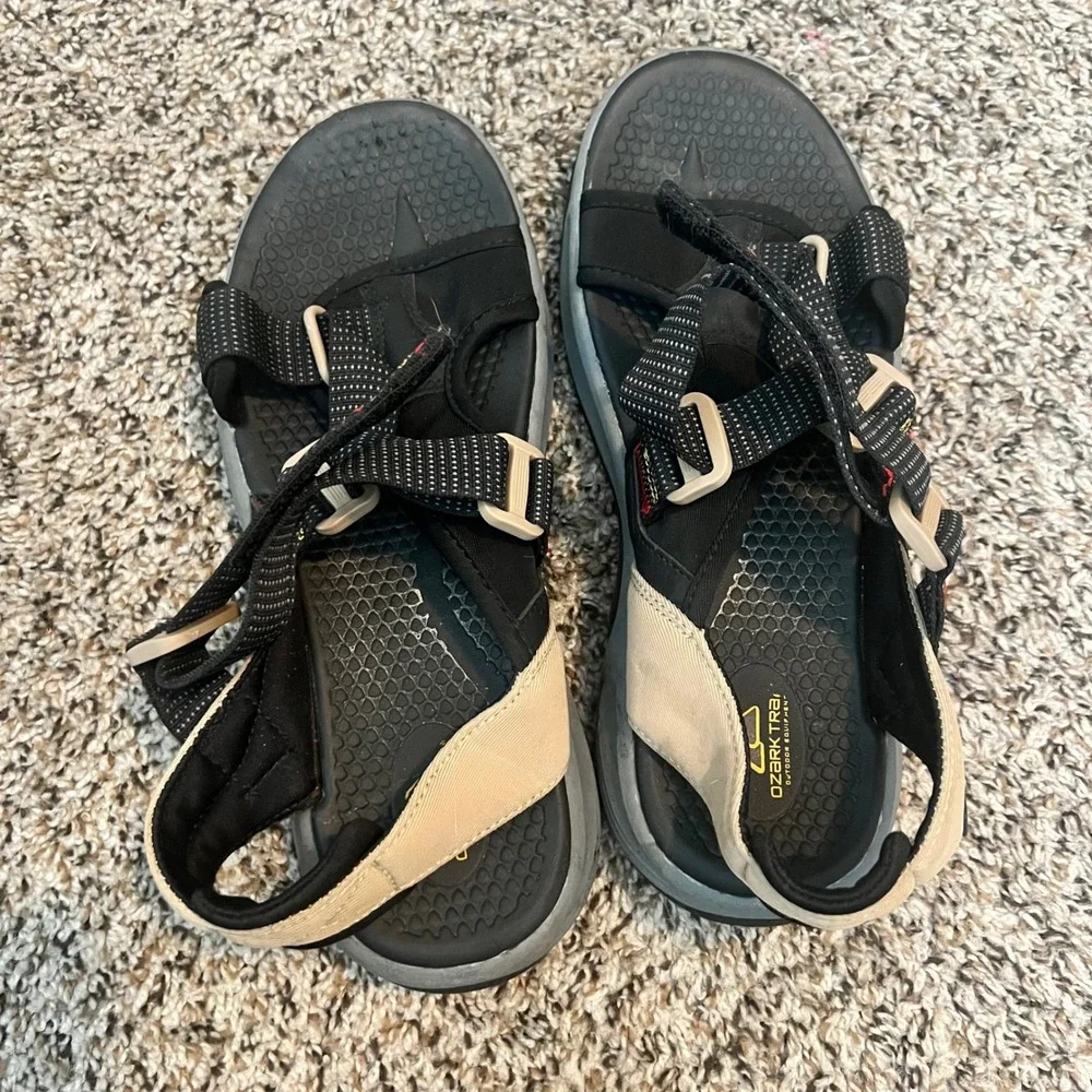 Ozark Trail Mens Sport Sandals Black Tan Adjustable Straps Size 8 MNOT24CJ024